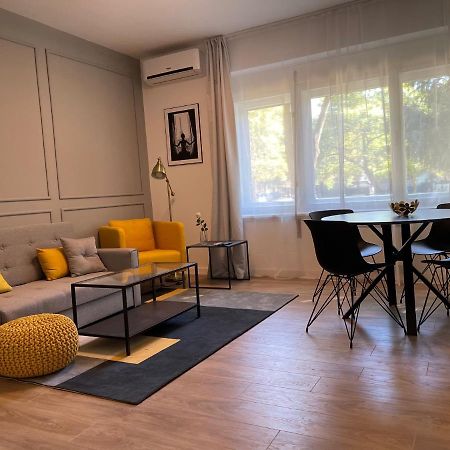 Apartments Ella Загреб Экстерьер фото